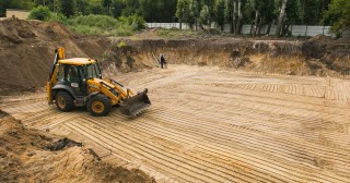 Разработка котлована Ялта, цена от 316 руб./м3.